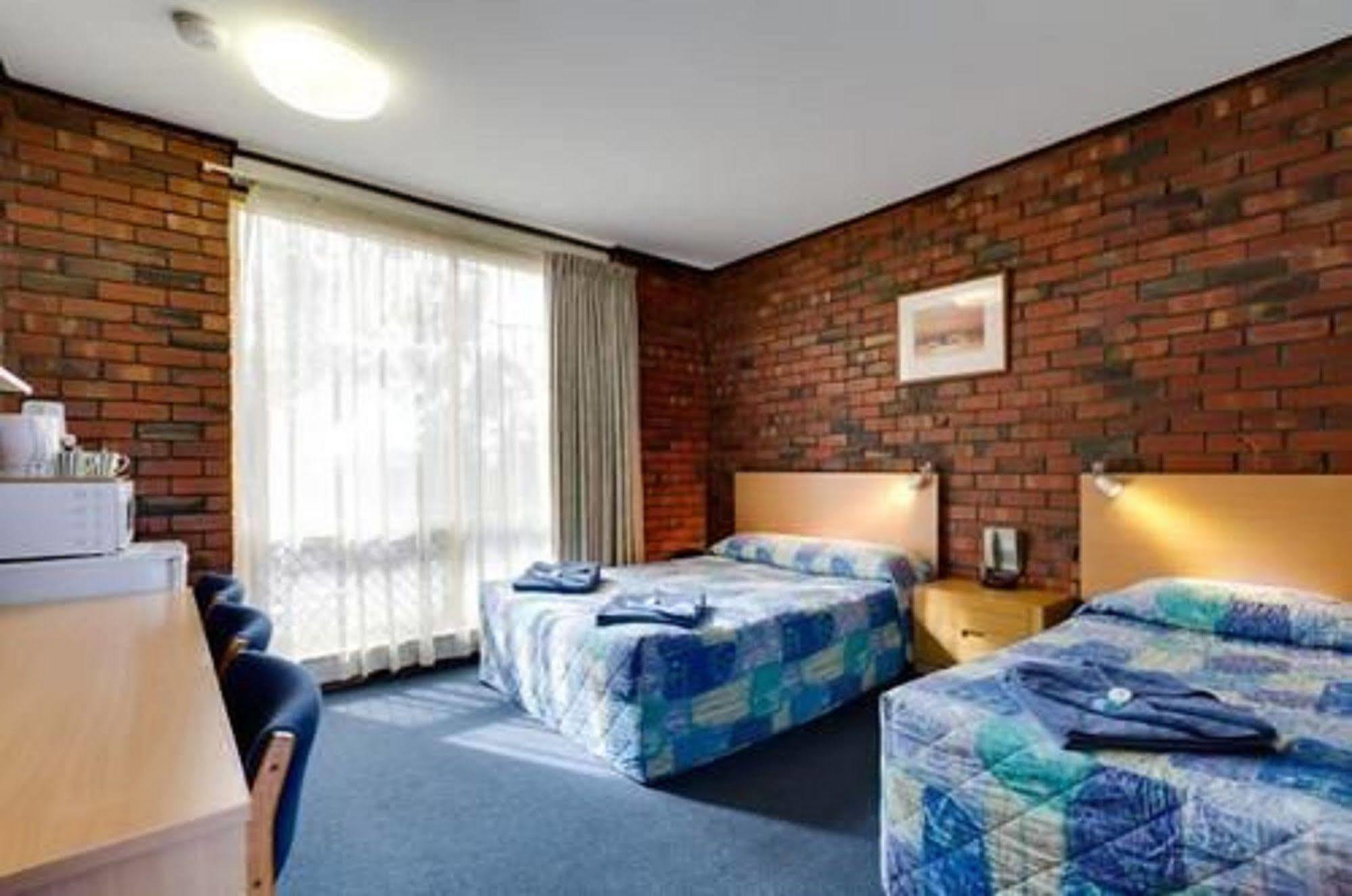 أدليد Enfield Motel المظهر الخارجي الصورة