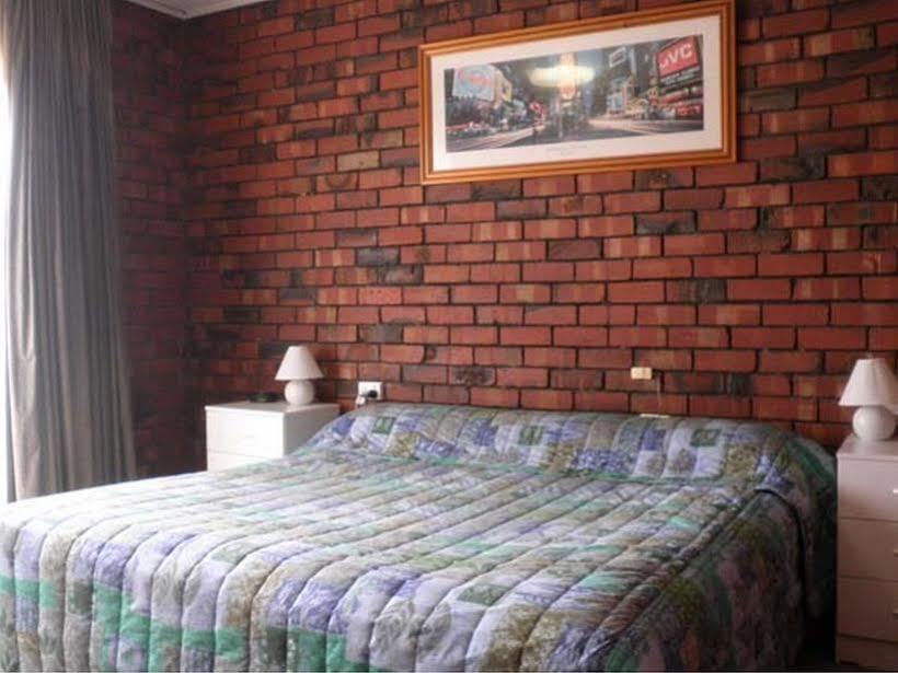 أدليد Enfield Motel المظهر الخارجي الصورة