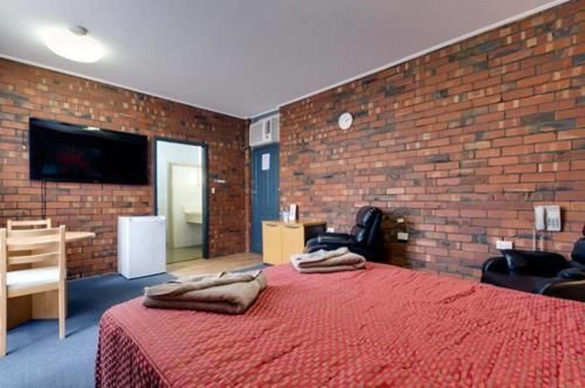 أدليد Enfield Motel المظهر الخارجي الصورة